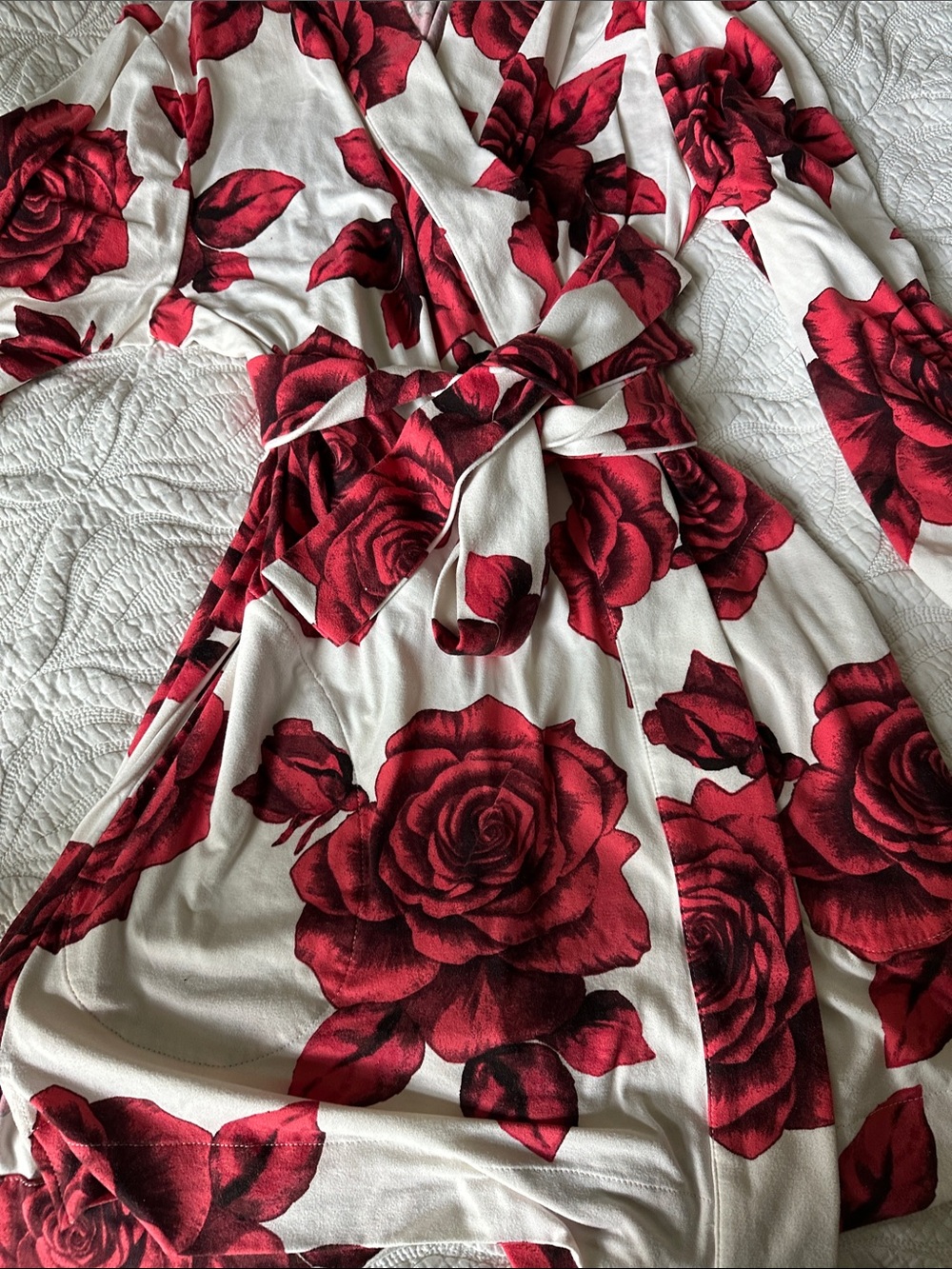 MASON GREY Red Rose Short Robe Banded Sleeves - Picture 3 of 4